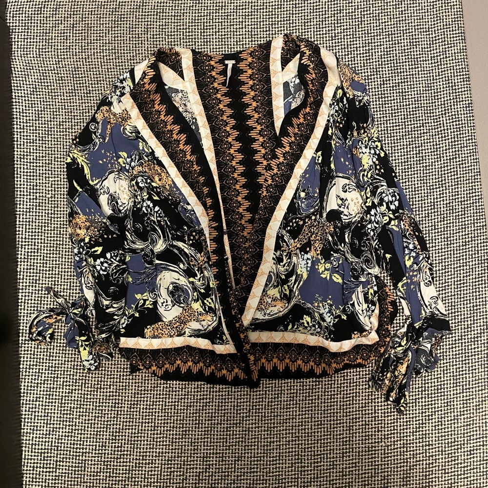 Women's Multicolor Patterned Top